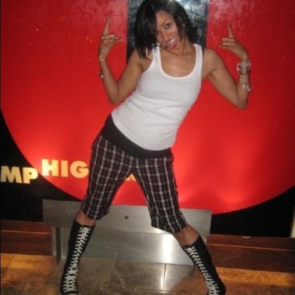 Meet your Posher, Genavesse - Picture 4 of 5